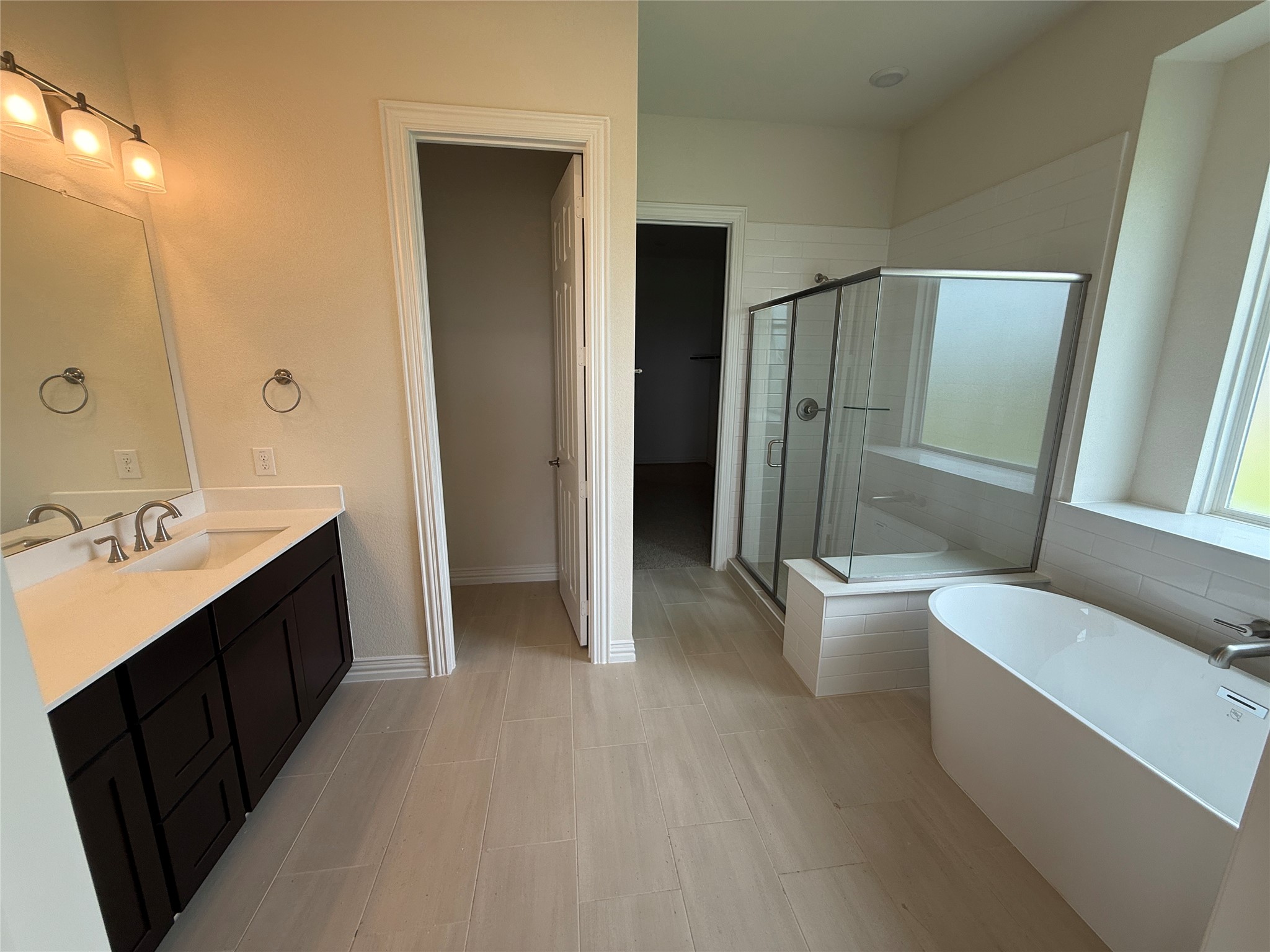 208 Slimp Bluff Azle TX 76020