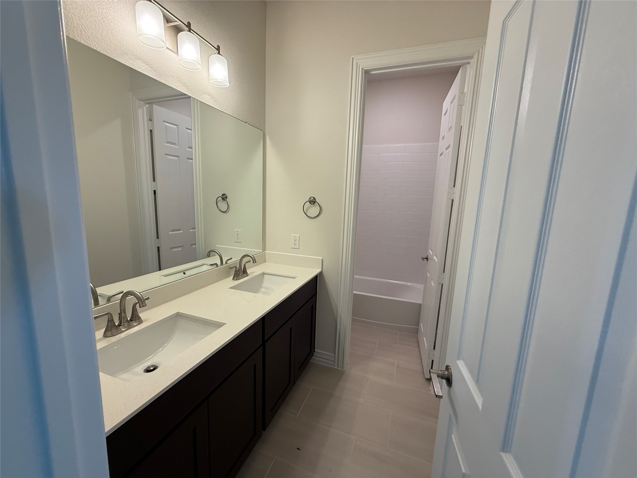 208 Slimp Bluff Azle TX 76020