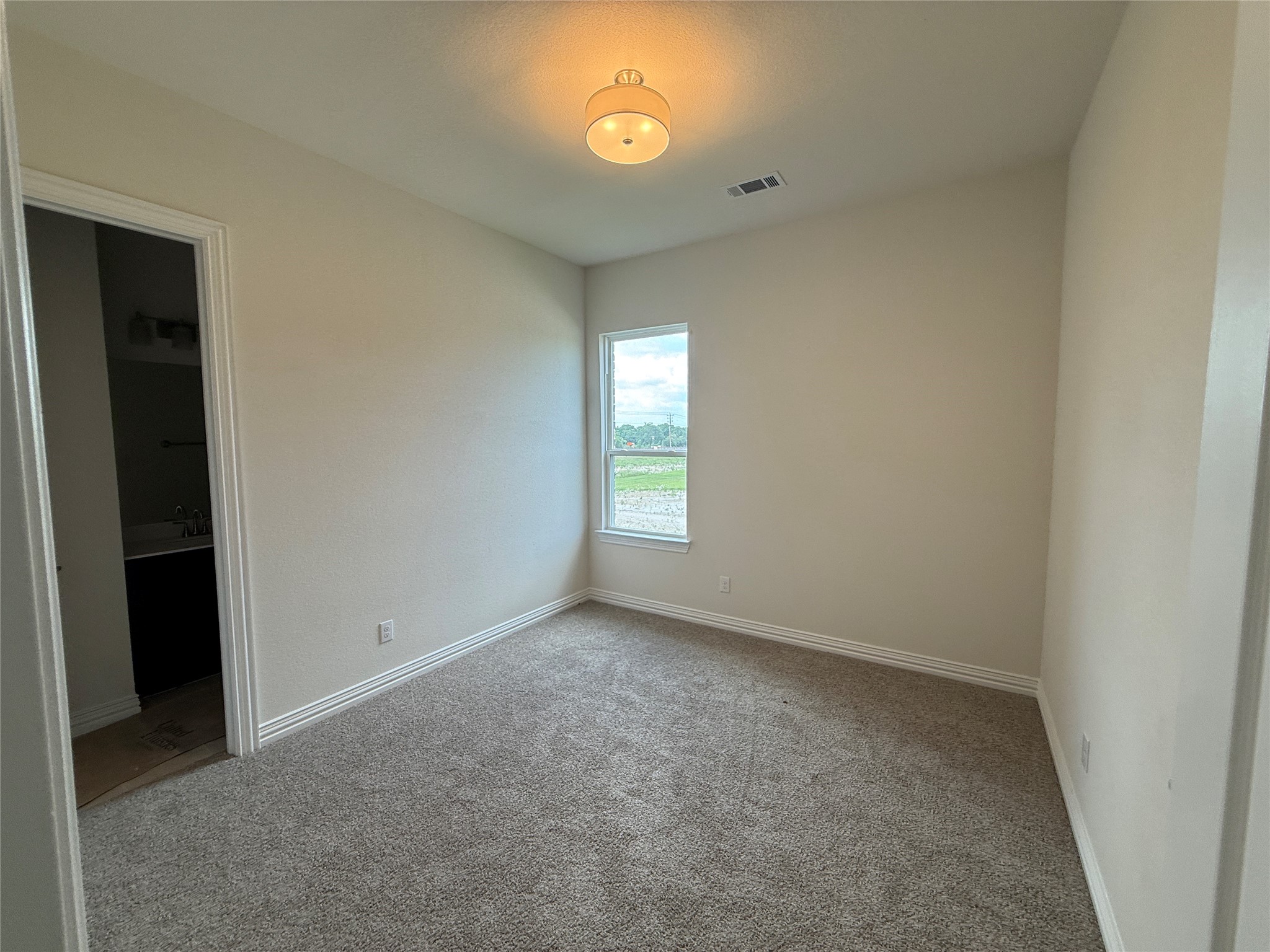 208 Slimp Bluff Azle TX 76020