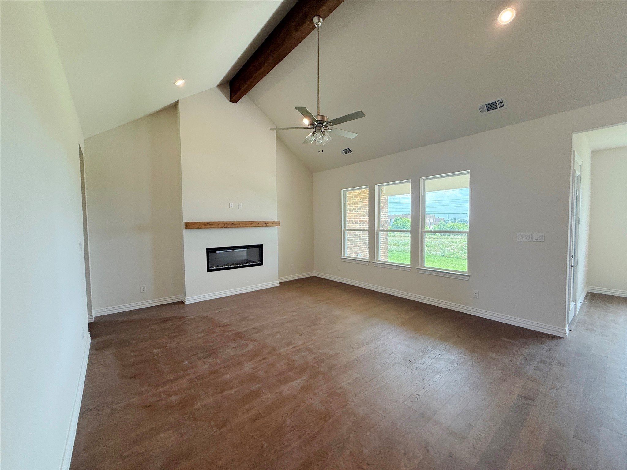 208 Slimp Bluff Azle TX 76020