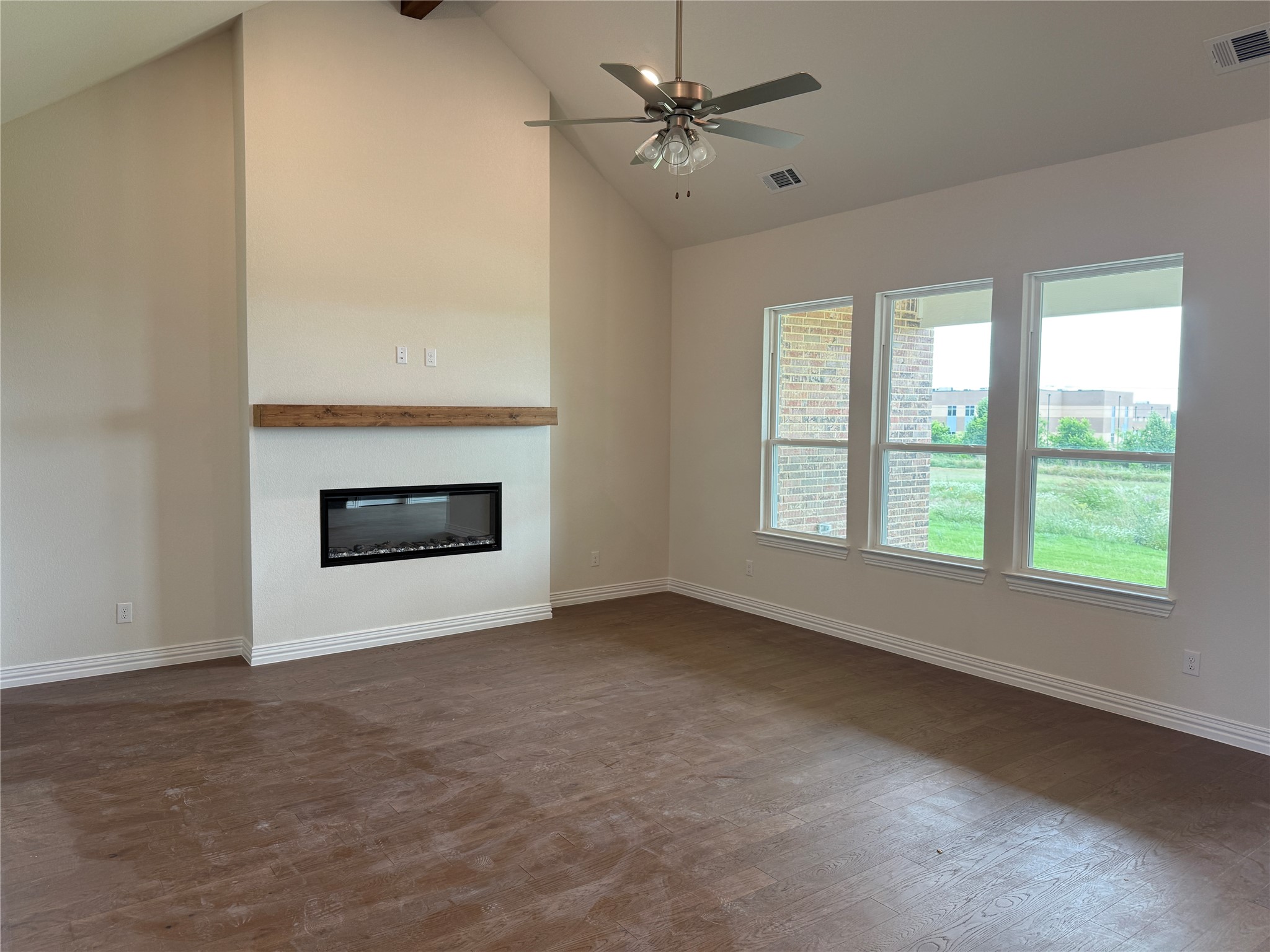 208 Slimp Bluff Azle TX 76020