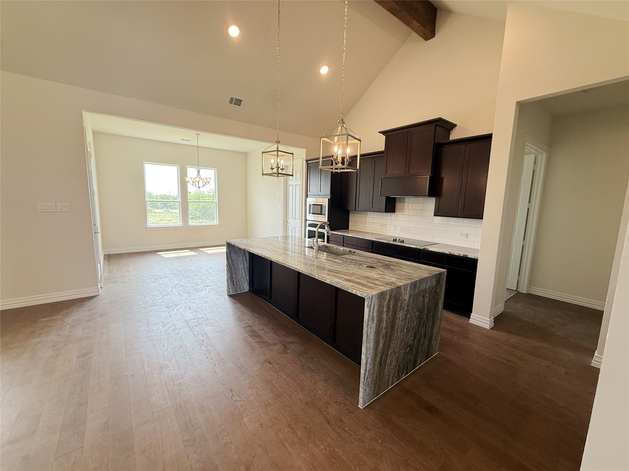 208 Slimp Bluff Azle TX 76020