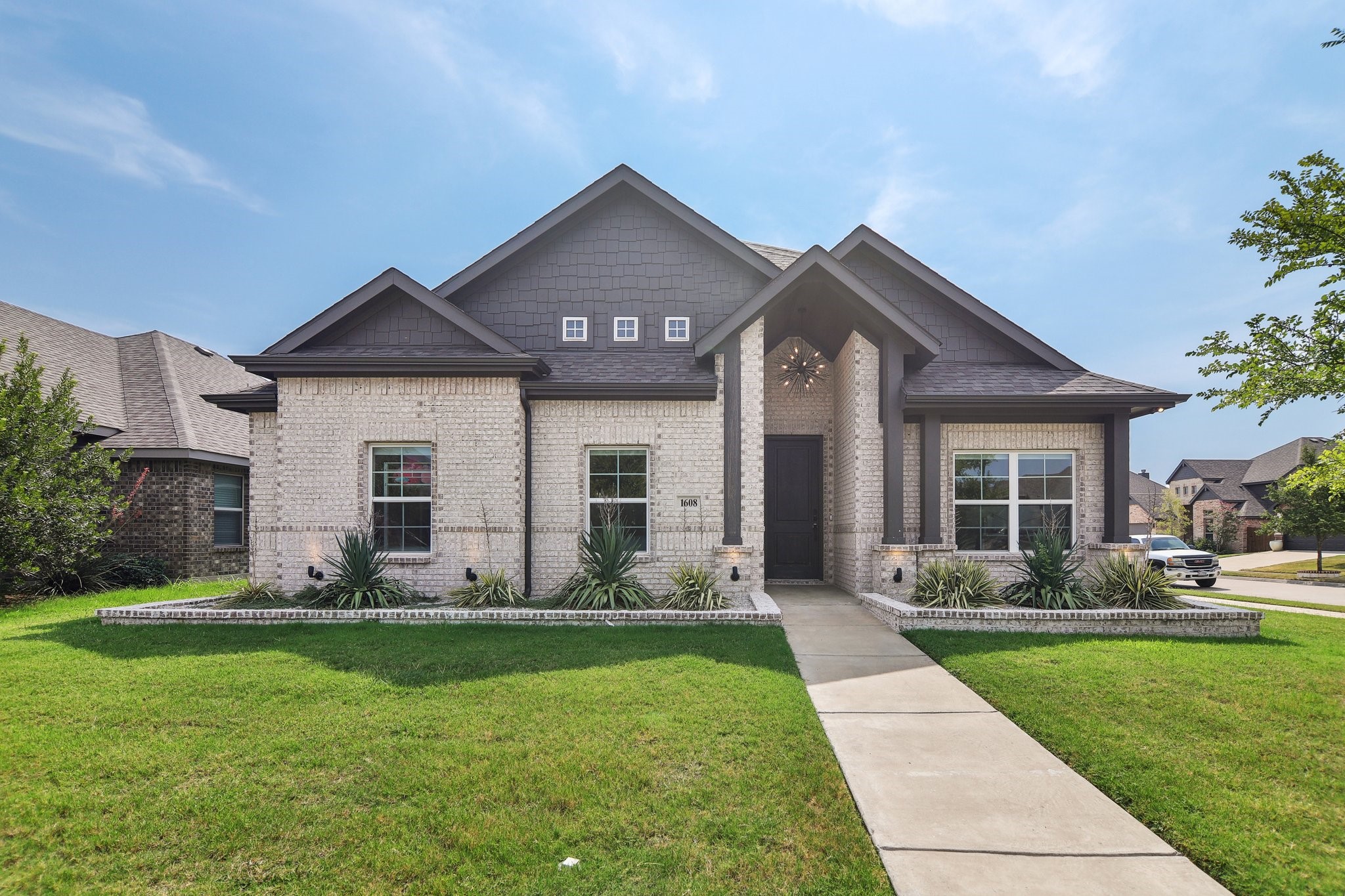 1608 Overland Drive Waxahachie TX 75165