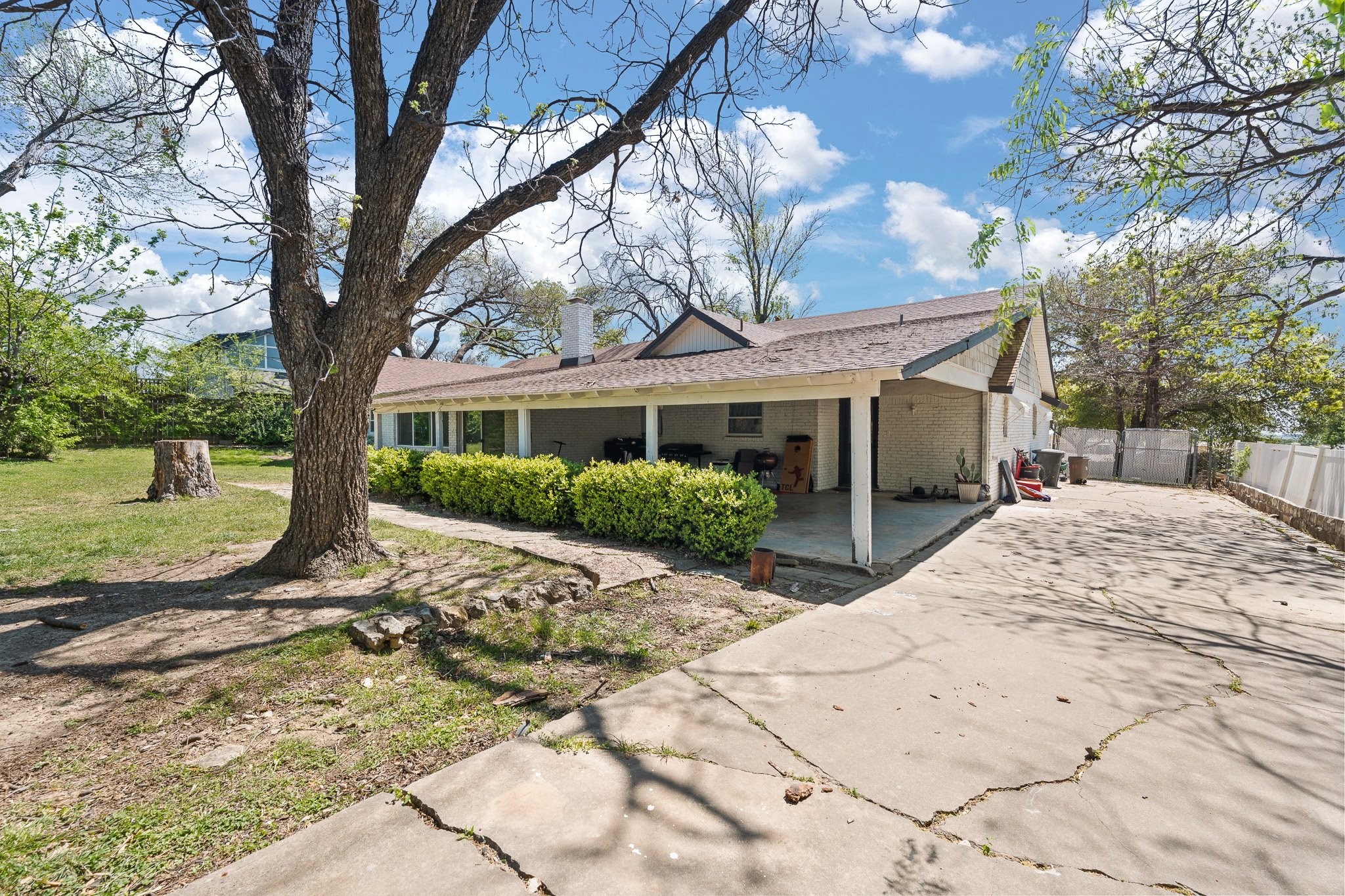 8116 Bangor Drive Benbrook TX 76116