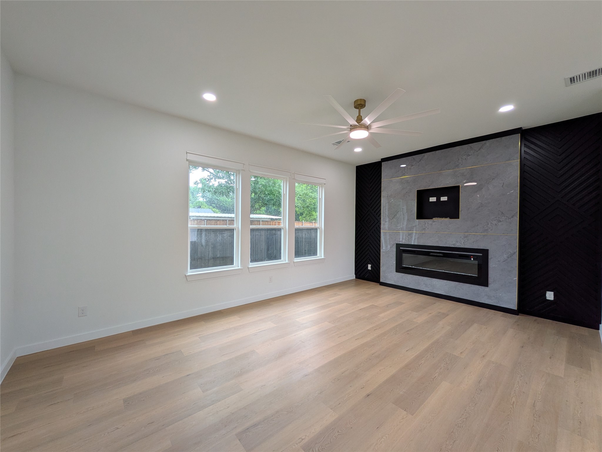 2404 56th Street Dallas TX 75241