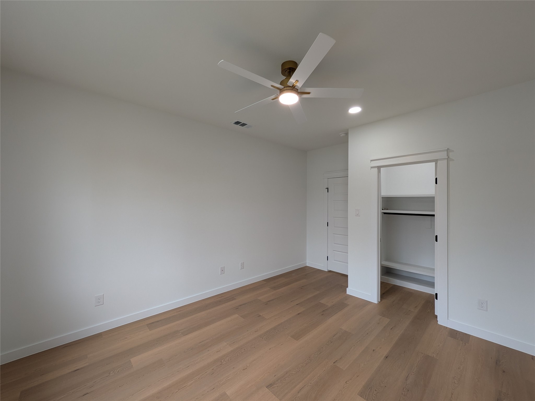 2404 56th Street Dallas TX 75241