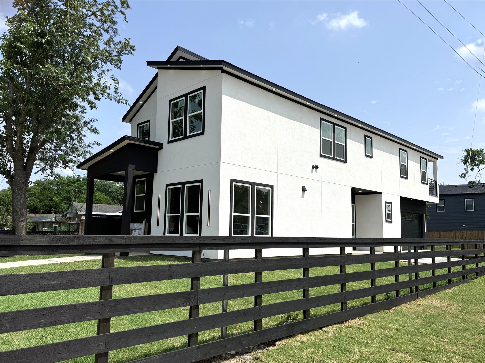 2404 56th Street Dallas TX 75241