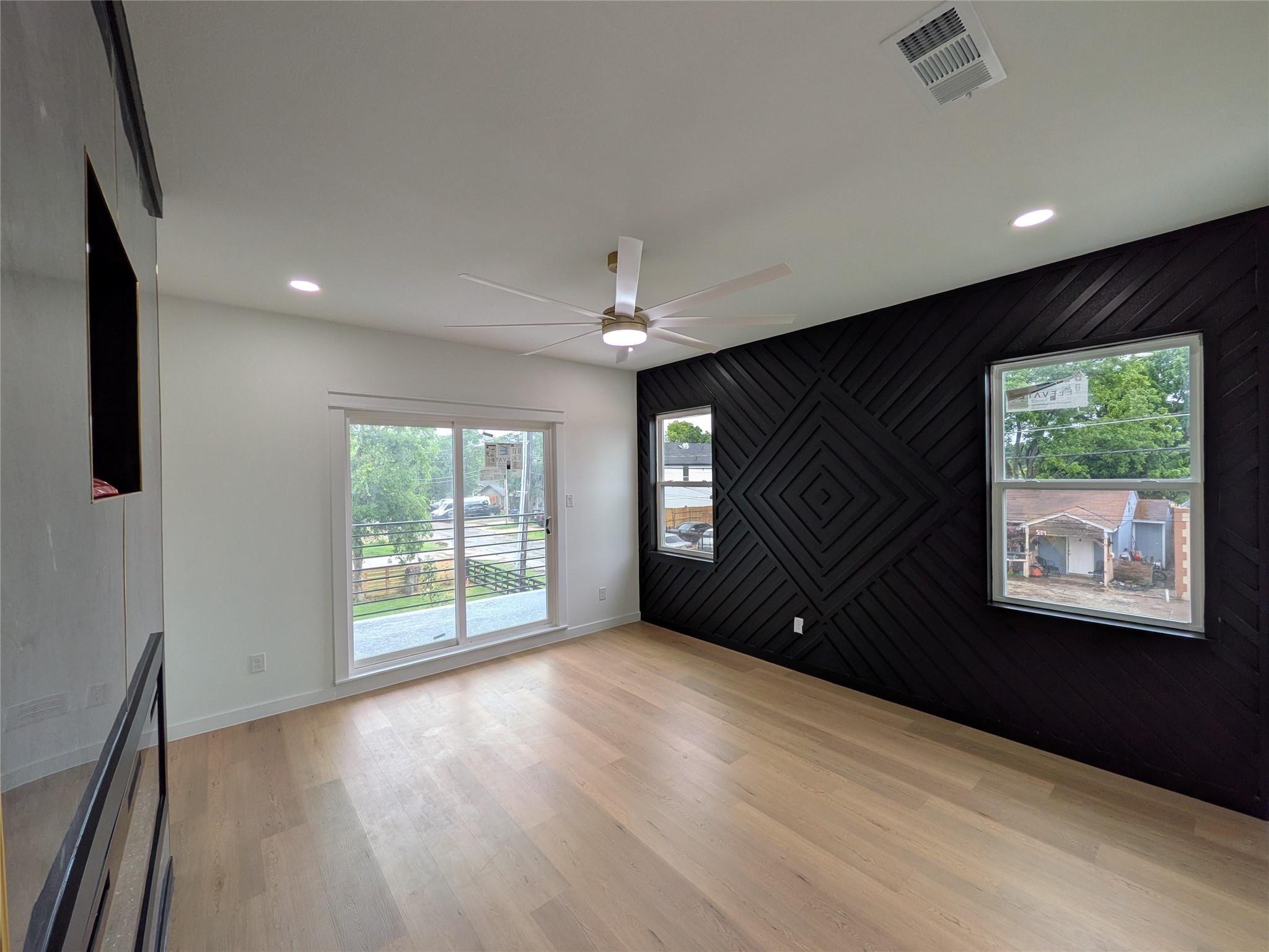 2404 56th Street Dallas TX 75241