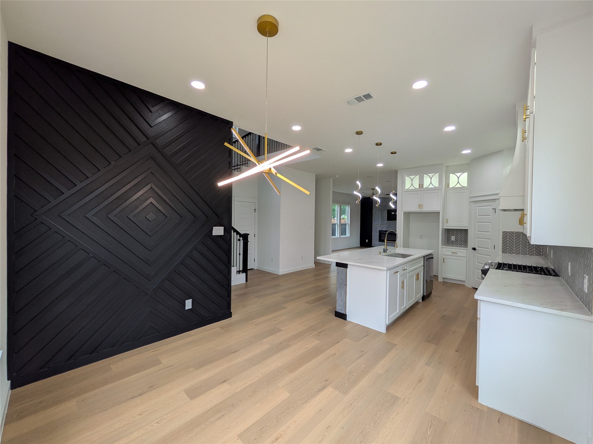 2404 56th Street Dallas TX 75241