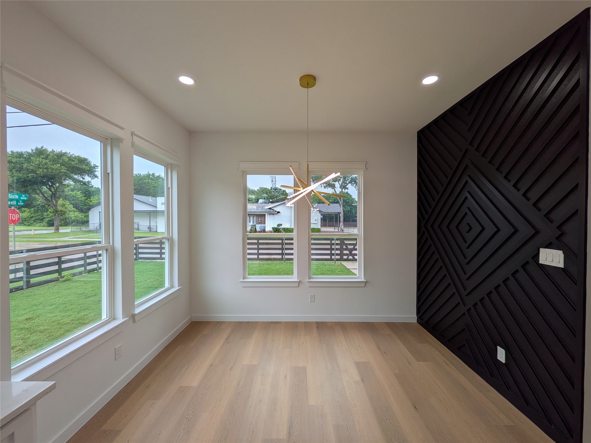 2404 56th Street Dallas TX 75241