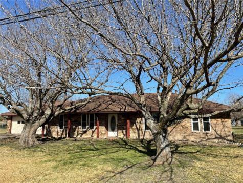 118 N Lowrance Road Red Oak TX 75154