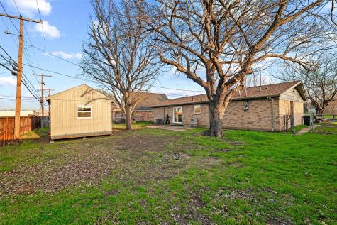 614 Greenbrook Lane Grand Prairie TX 75052