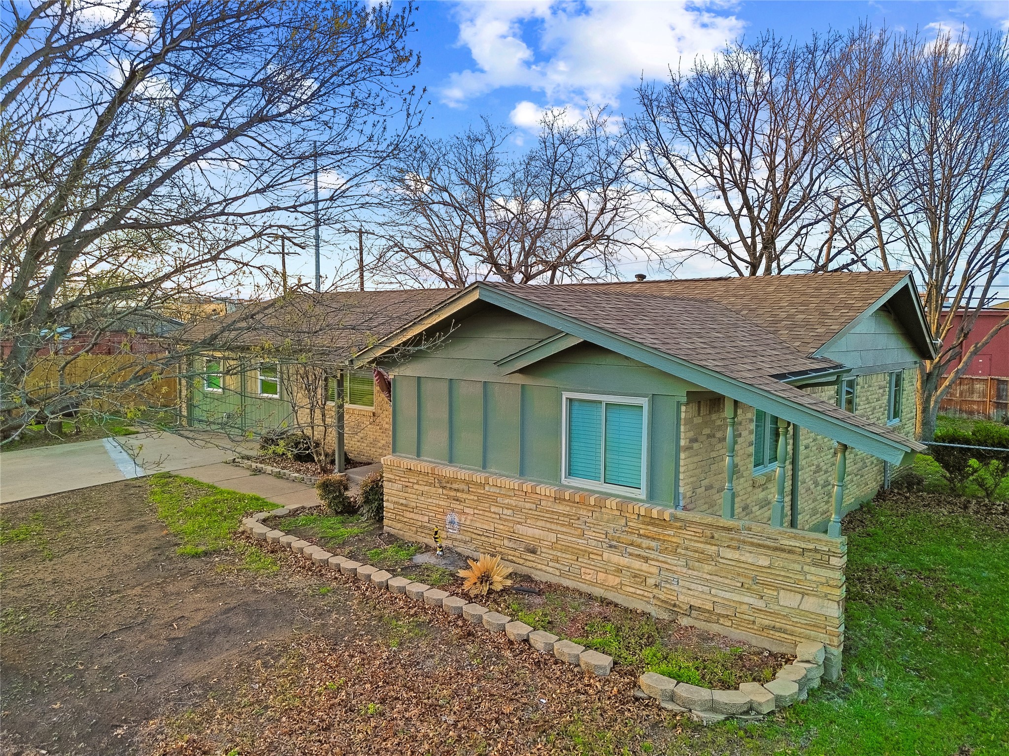614 Greenbrook Lane Grand Prairie TX 75052