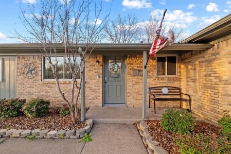 614 Greenbrook Lane Grand Prairie TX 75052