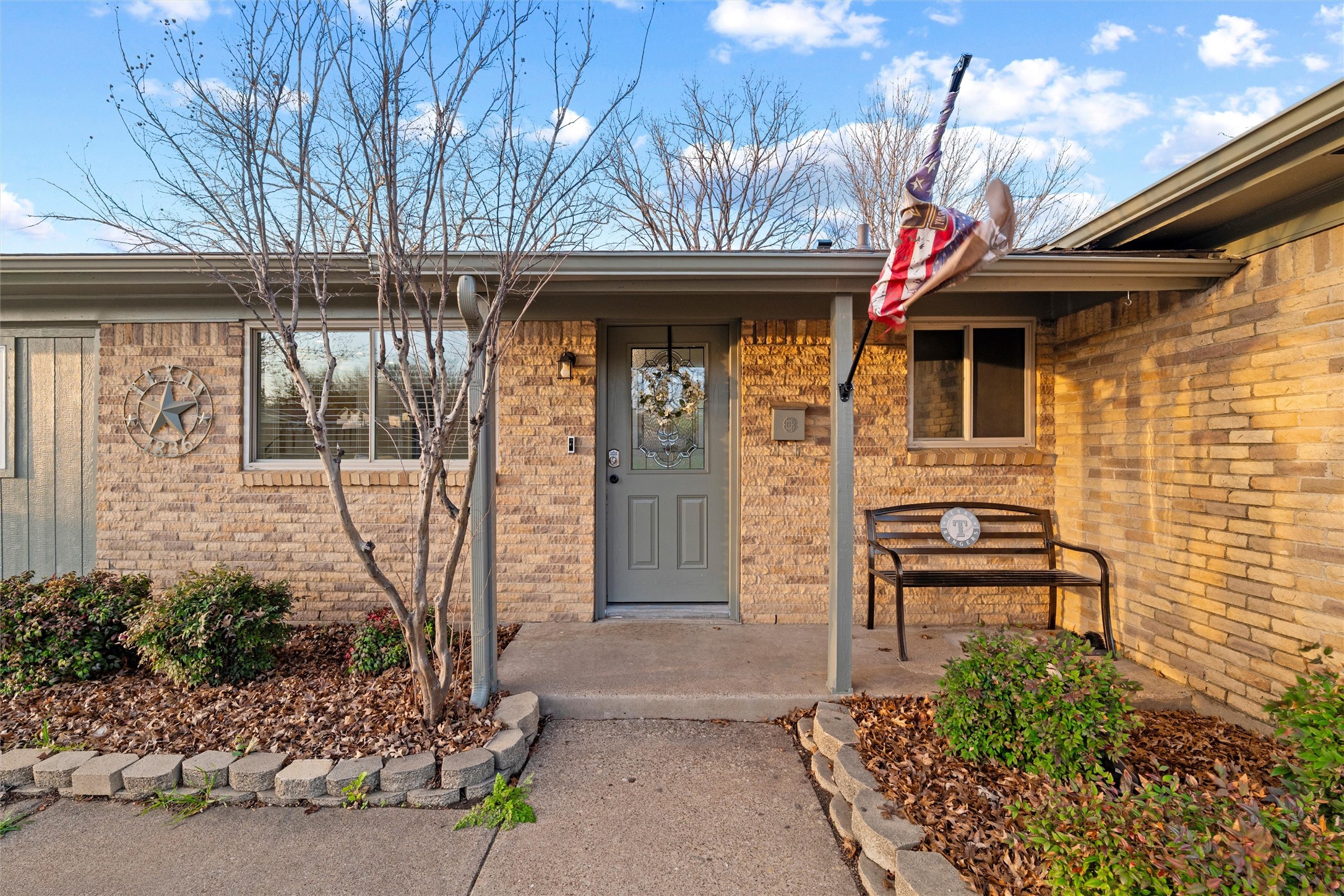 614 Greenbrook Lane Grand Prairie TX 75052