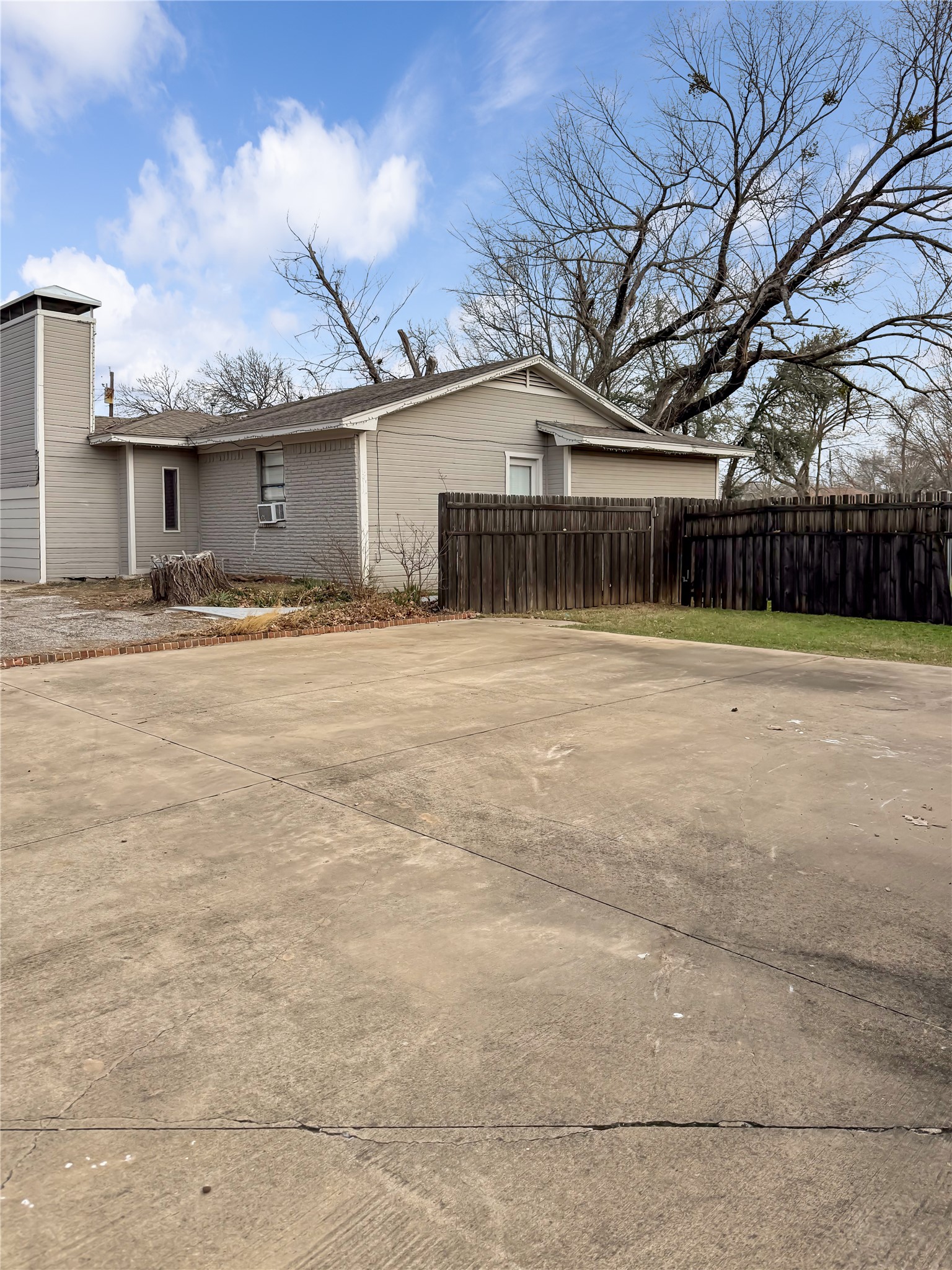 2508 W Crawford Street Denison TX 75020