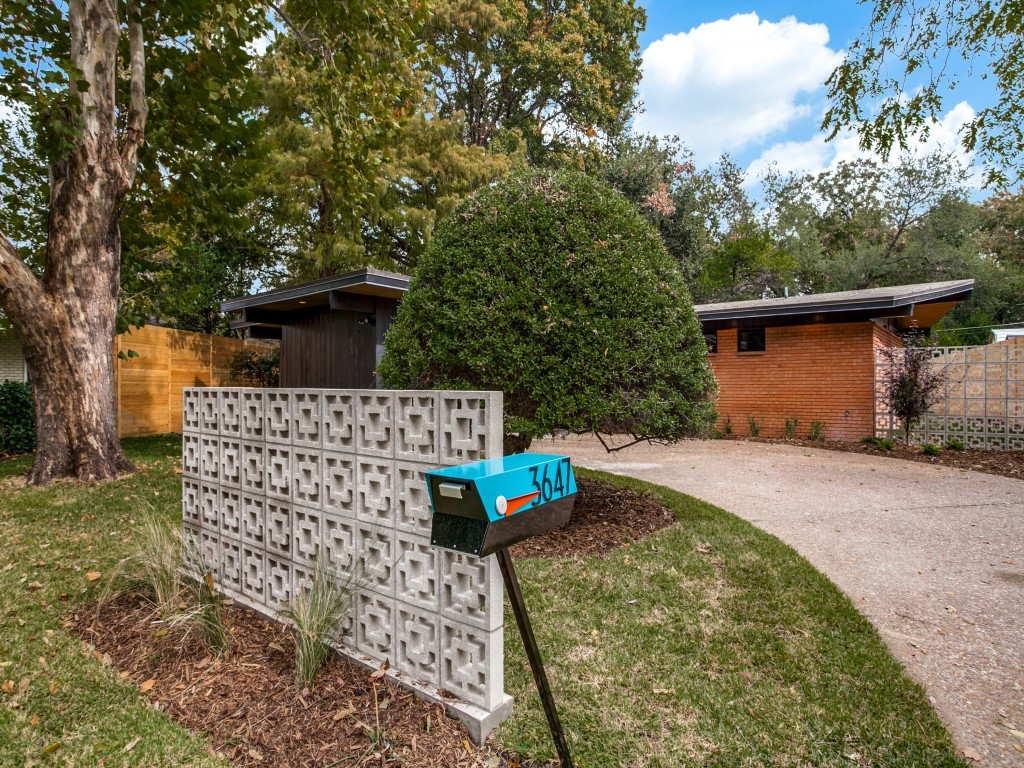 3647 Ainsworth Drive Dallas TX 75229