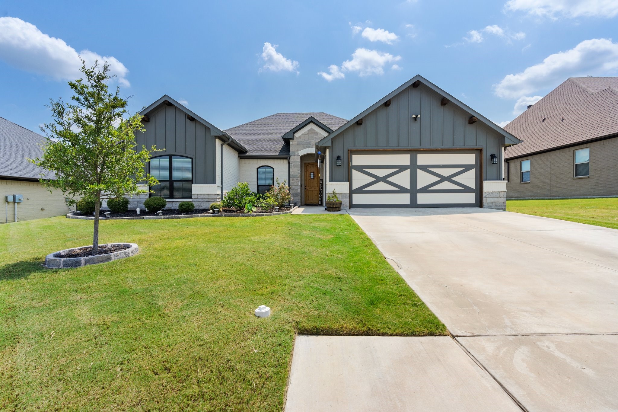 213 Bayless Avenue Godley TX 76044