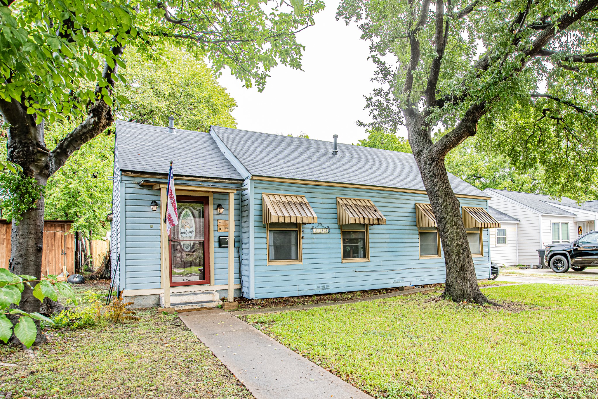 1128 Pine Street Grand Prairie TX 75050