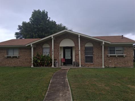 1813 Mission Drive Garland TX 75042