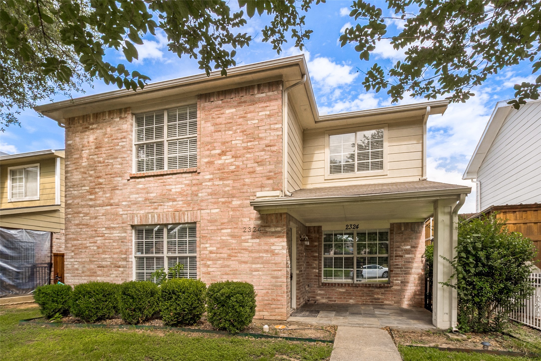 2324 Summit Lane Dallas TX 75227