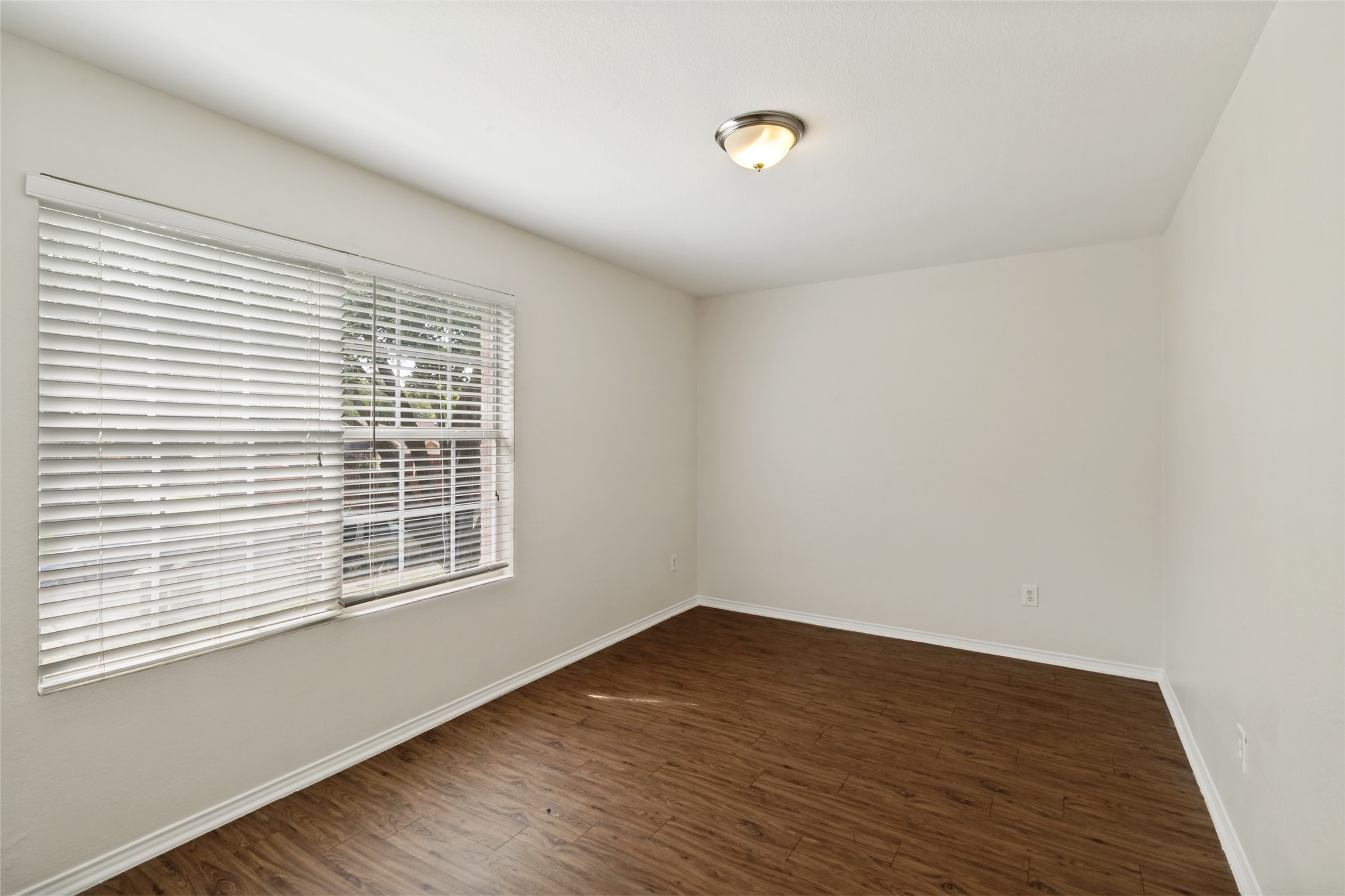 2324 Summit Lane Dallas TX 75227