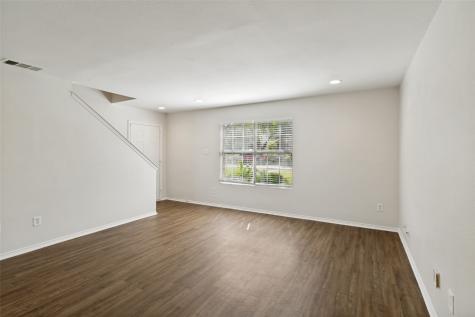 2324 Summit Lane Dallas TX 75227