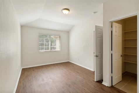 2324 Summit Lane Dallas TX 75227