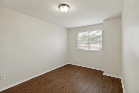 2324 Summit Lane Dallas TX 75227
