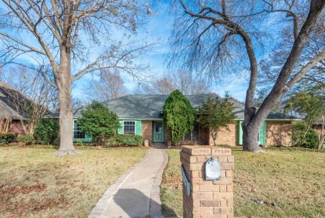 1350 Thunderbrook Drive Desoto TX 75115