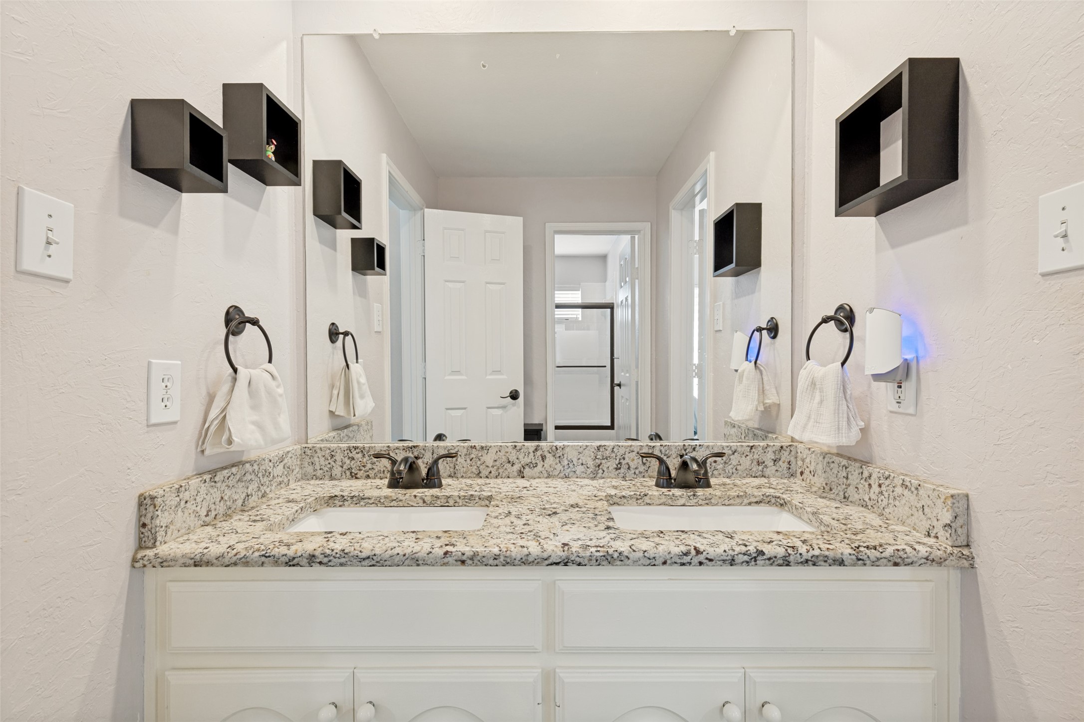 322 Hampton Court Coppell TX 75019