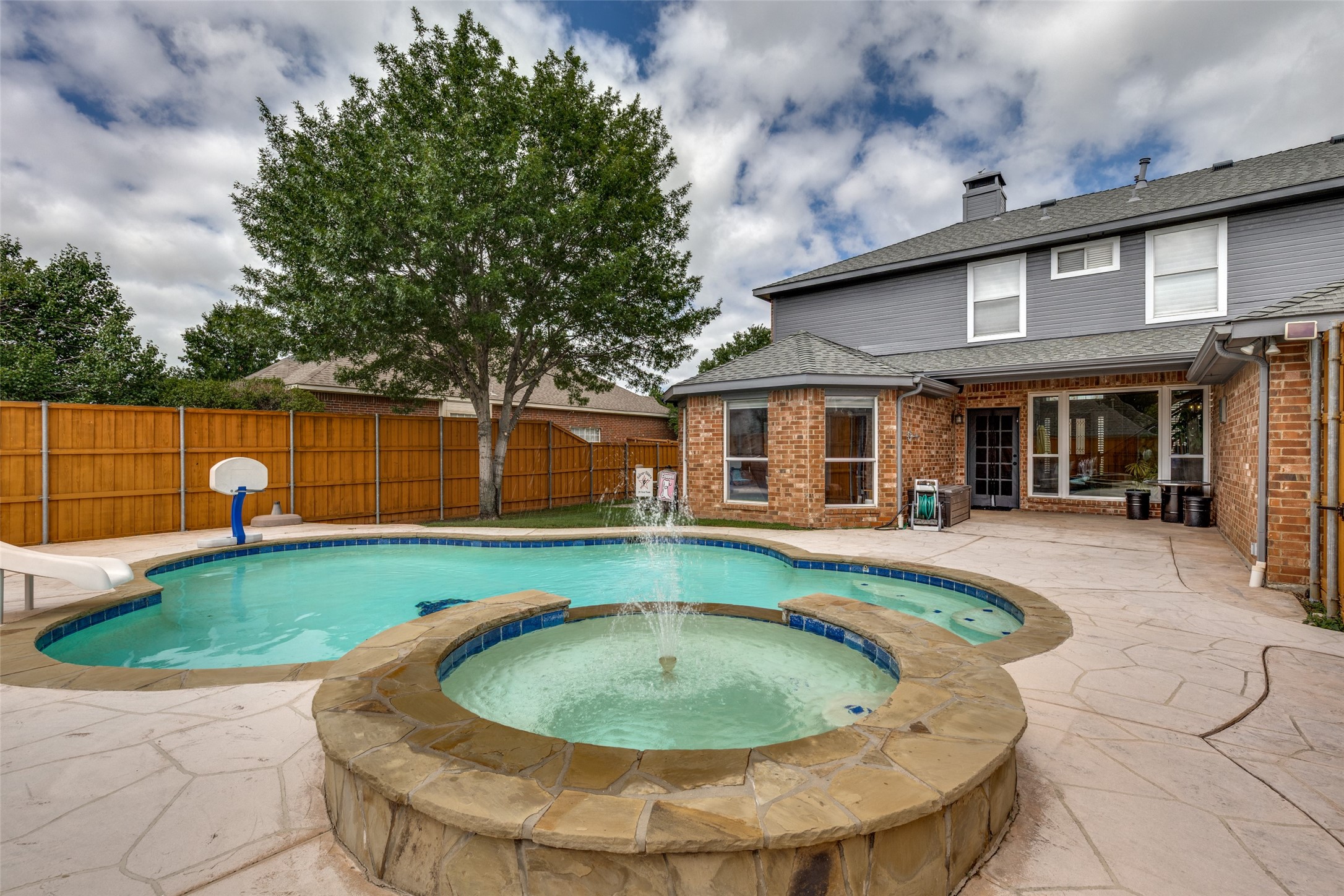 322 Hampton Court Coppell TX 75019