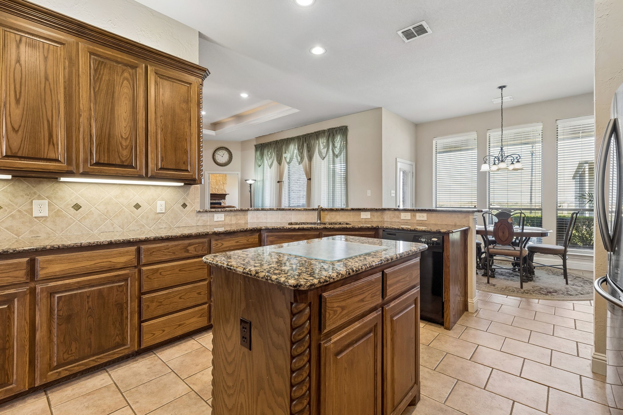600 Lonesome Trail Haslet TX 76052