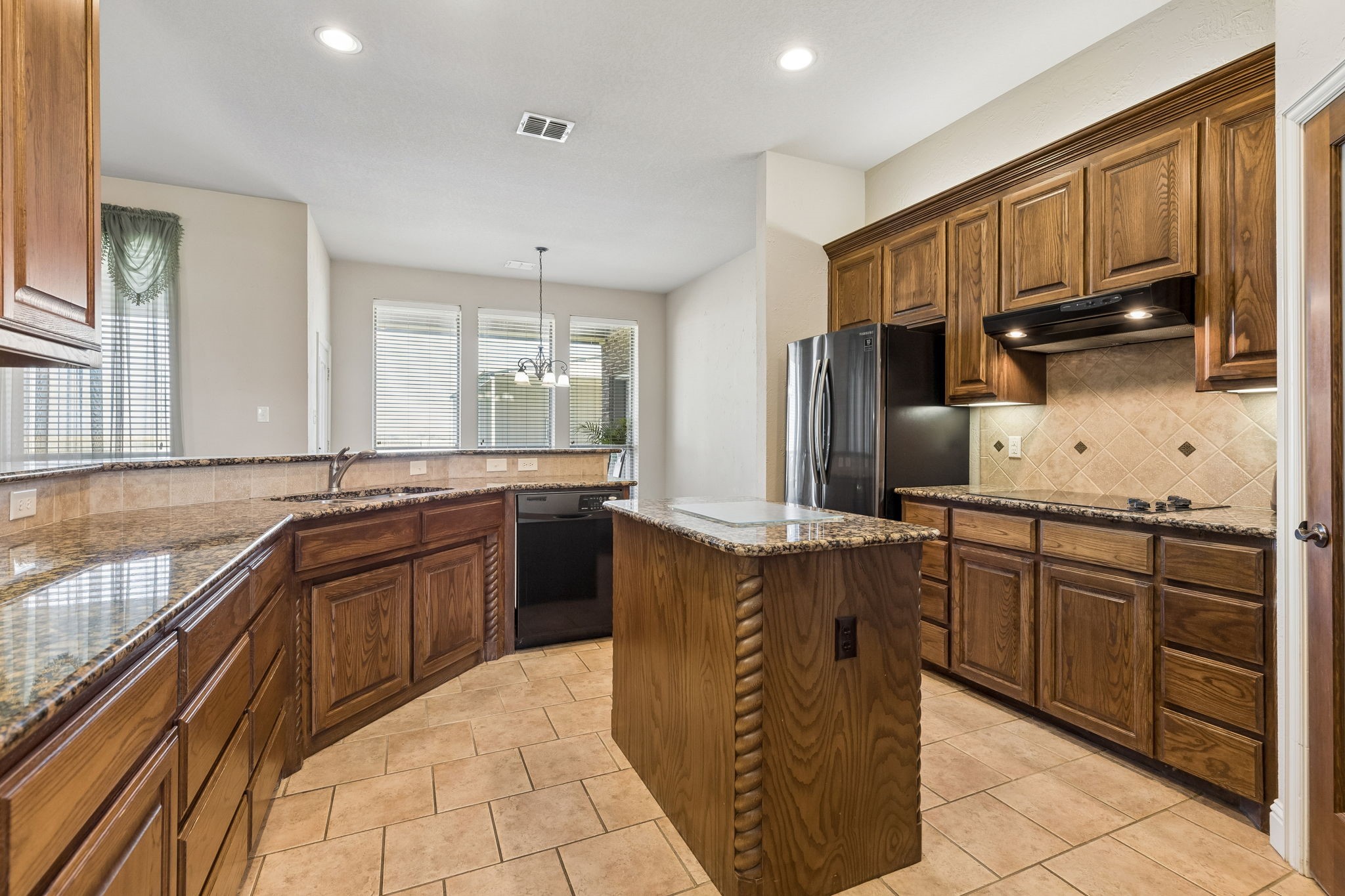 600 Lonesome Trail Haslet TX 76052