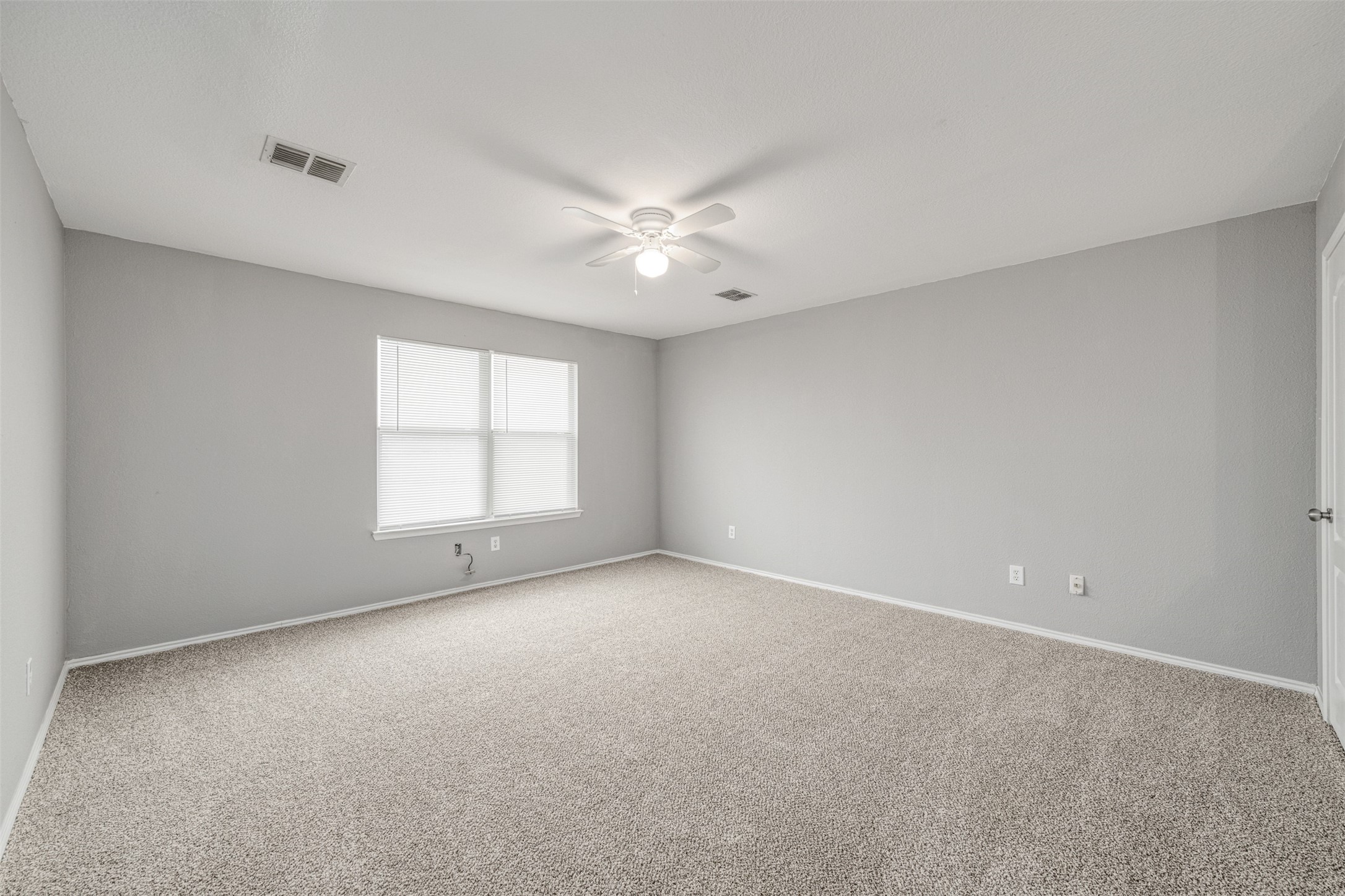1092 Winding Creek Cedar Hill TX 75104