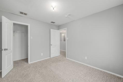 1092 Winding Creek Cedar Hill TX 75104