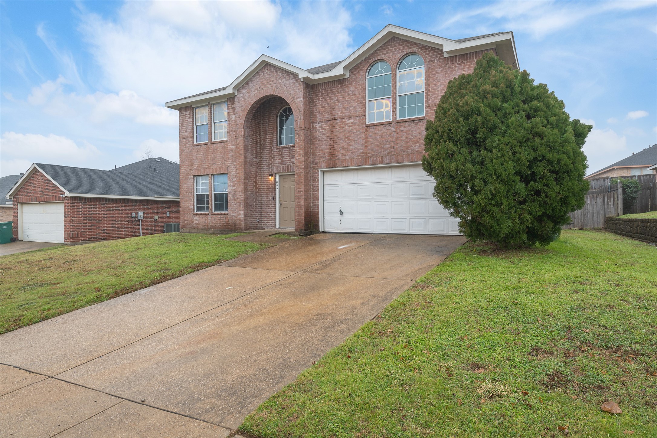 1092 Winding Creek Cedar Hill TX 75104