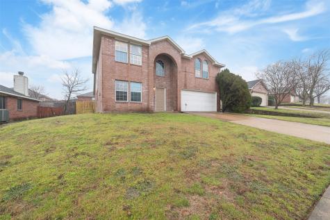 1092 Winding Creek Cedar Hill TX 75104