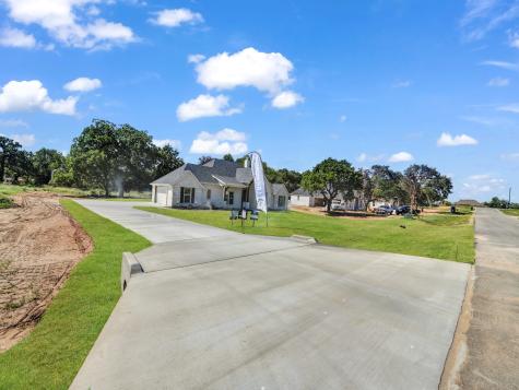 1012 Arbor Vista Drive Azle TX 76020