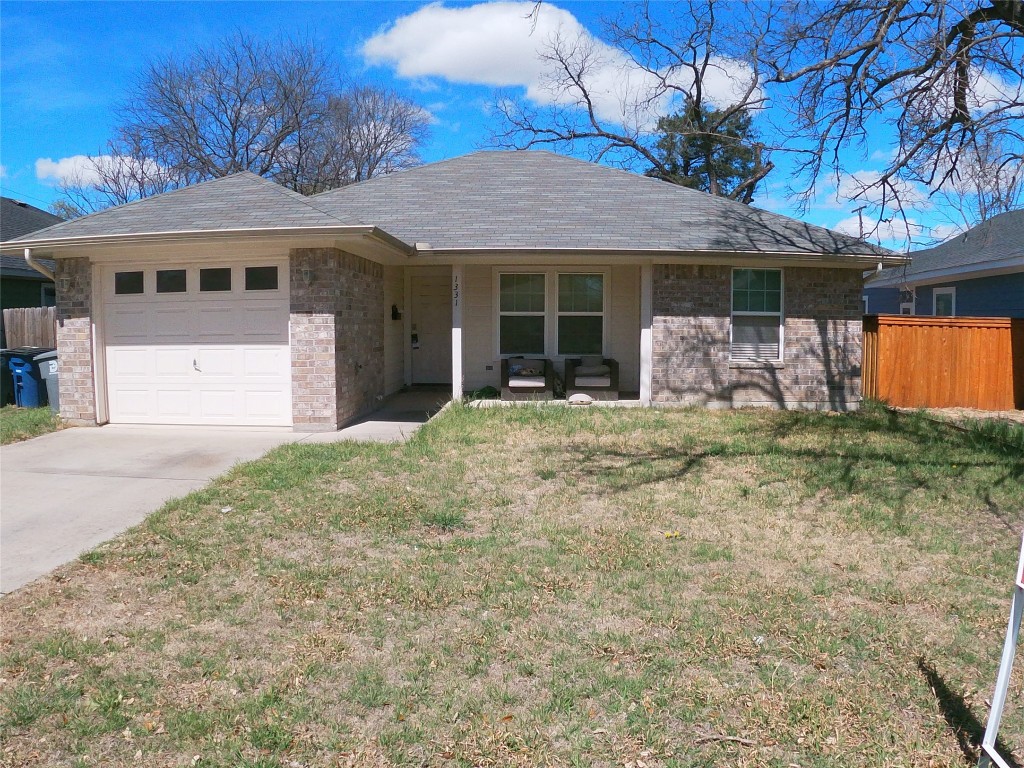 1331 Hendricks Avenue Dallas TX 75216