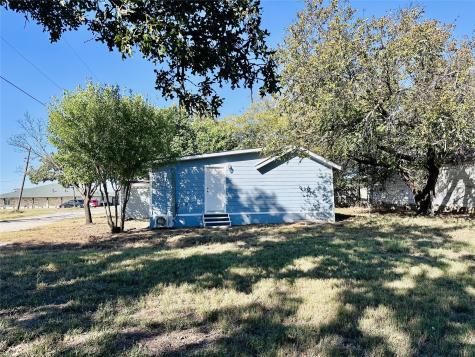 241 S Avenue D Cross Plains TX 76443