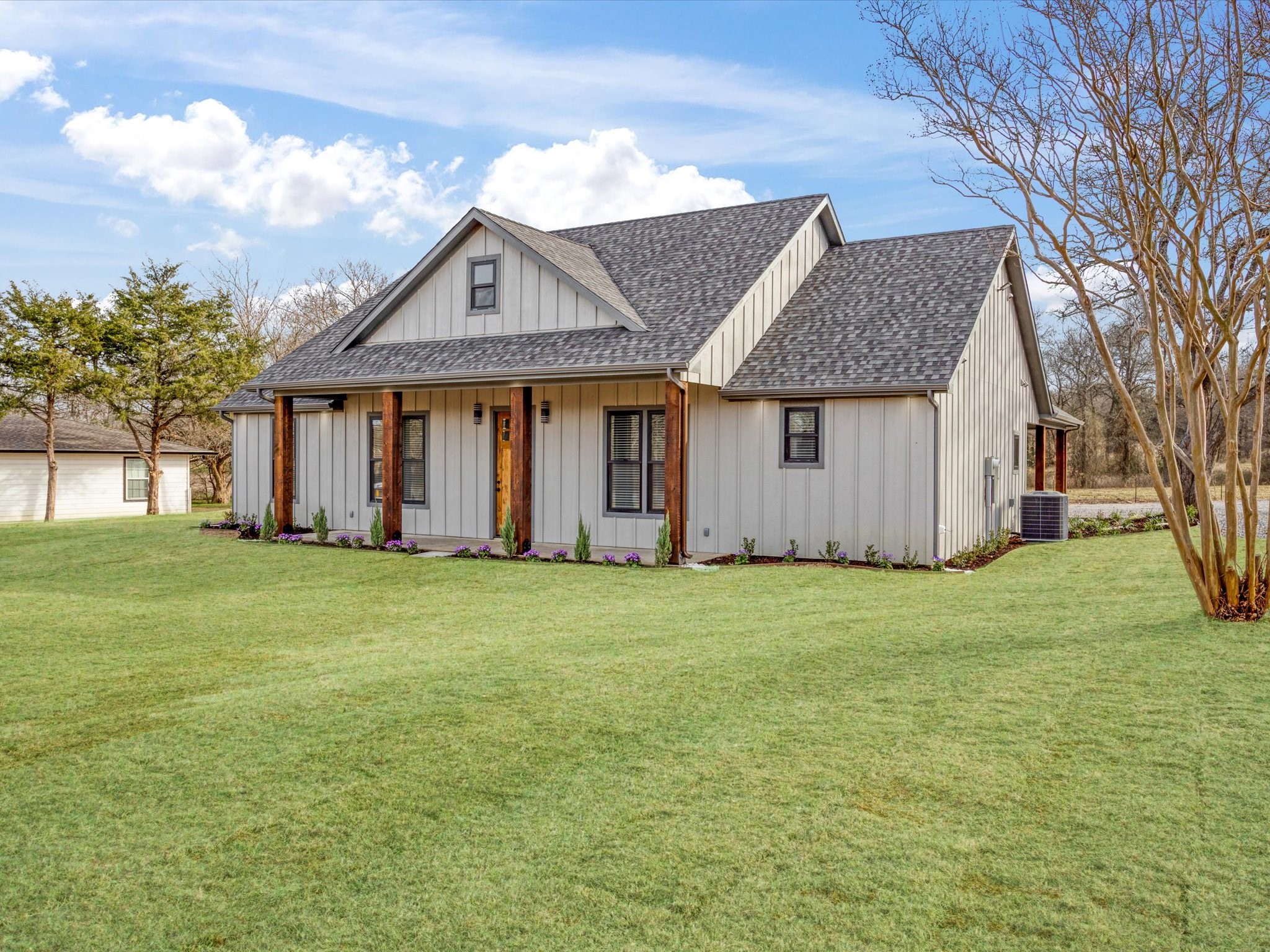 510 W Bells Boulevard Bells TX 75414