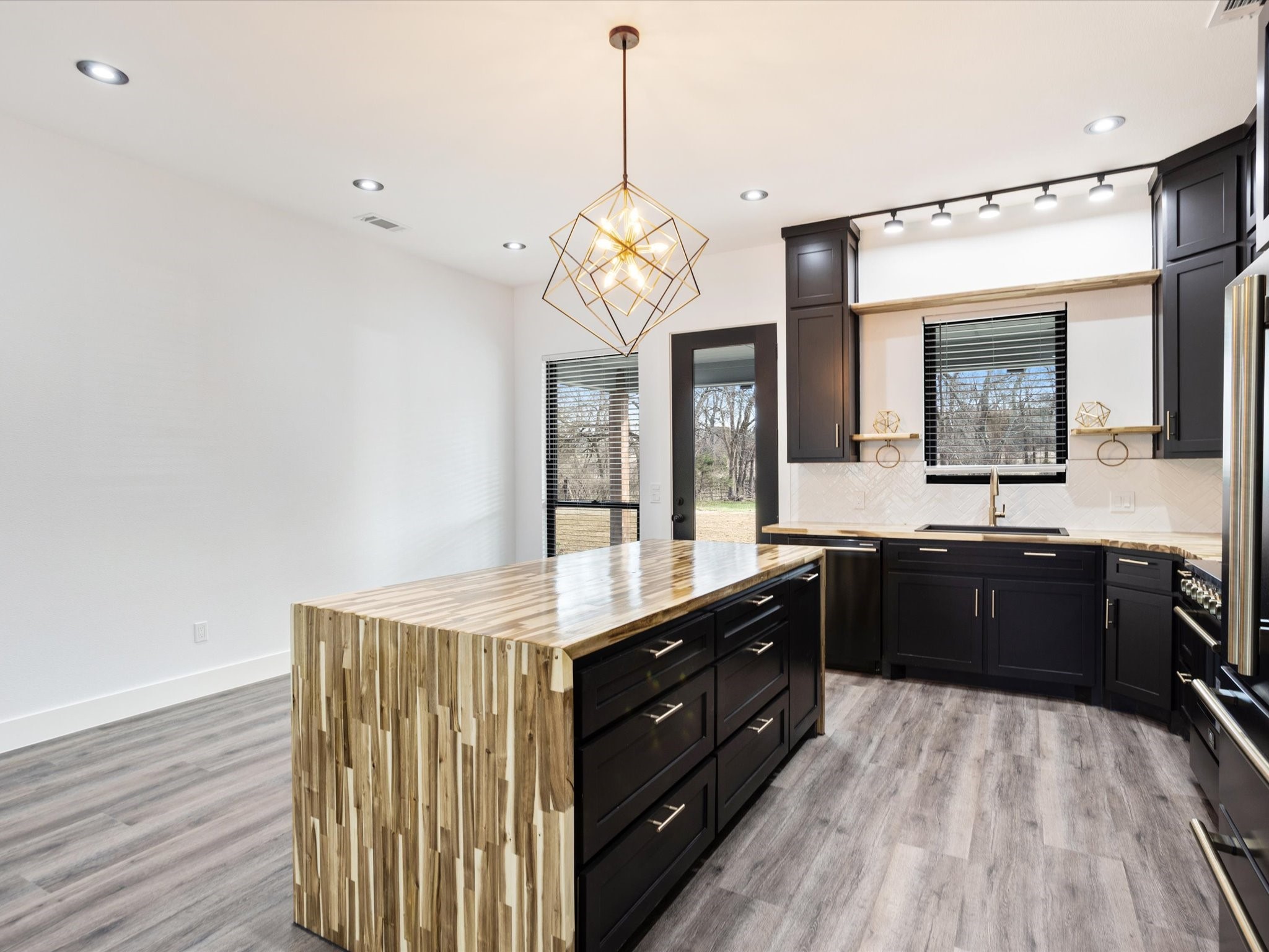 510 W Bells Boulevard Bells TX 75414
