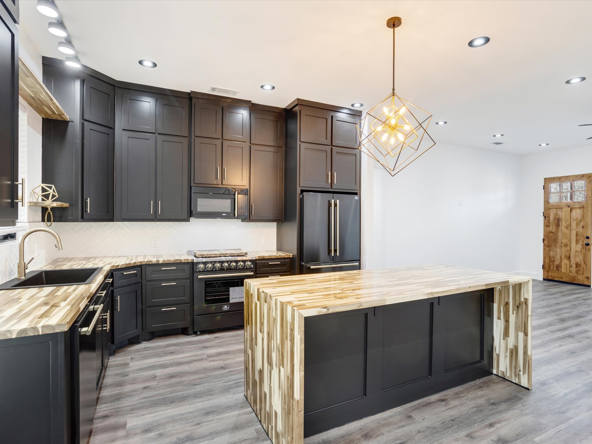 510 W Bells Boulevard Bells TX 75414