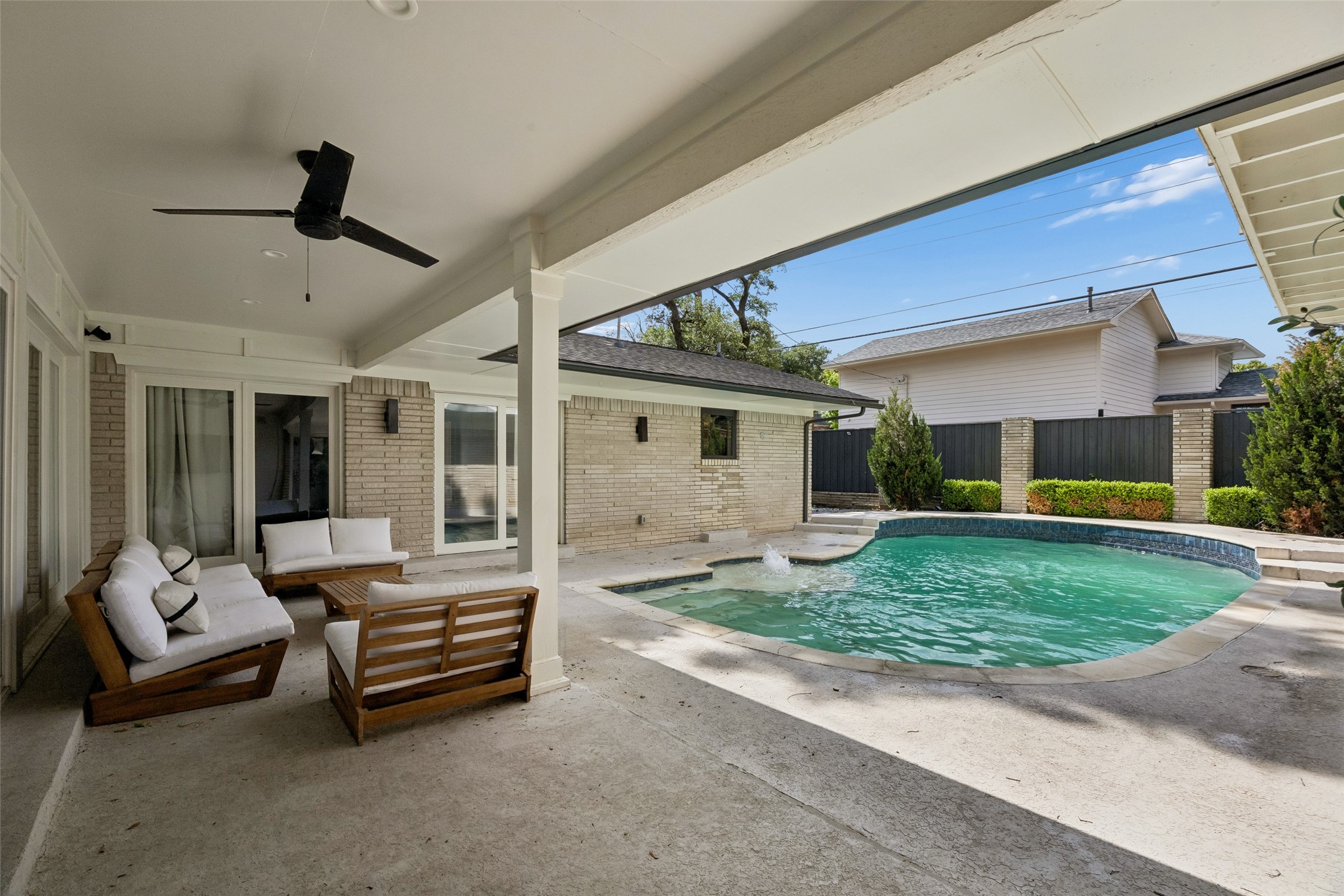 6214 Danbury Lane Dallas TX 75214