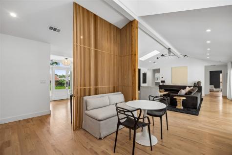 6214 Danbury Lane Dallas TX 75214