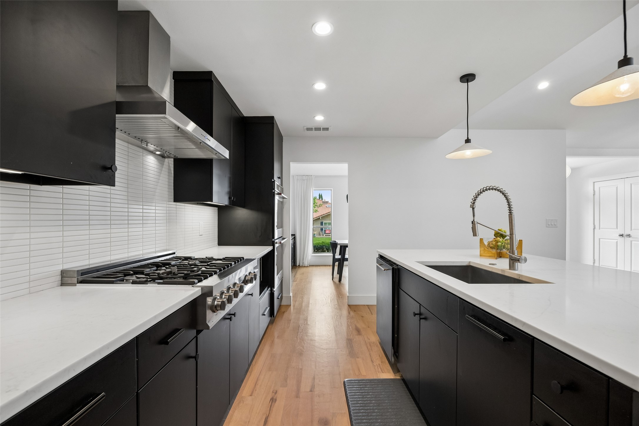 6214 Danbury Lane Dallas TX 75214