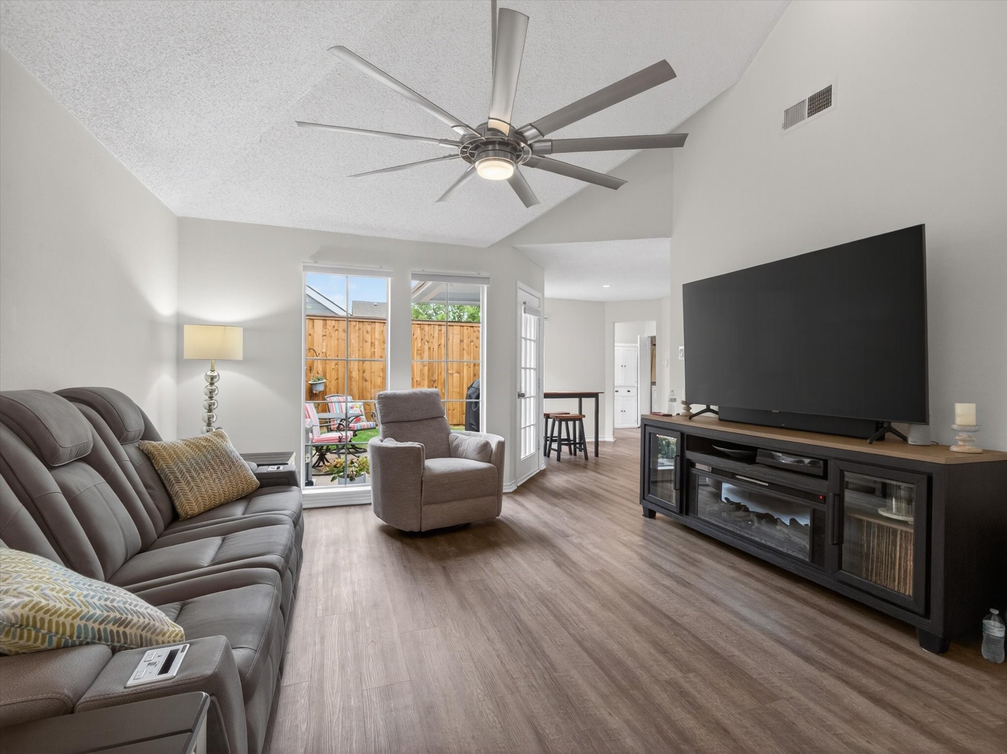 10923 Gable Circle Dallas TX 75229
