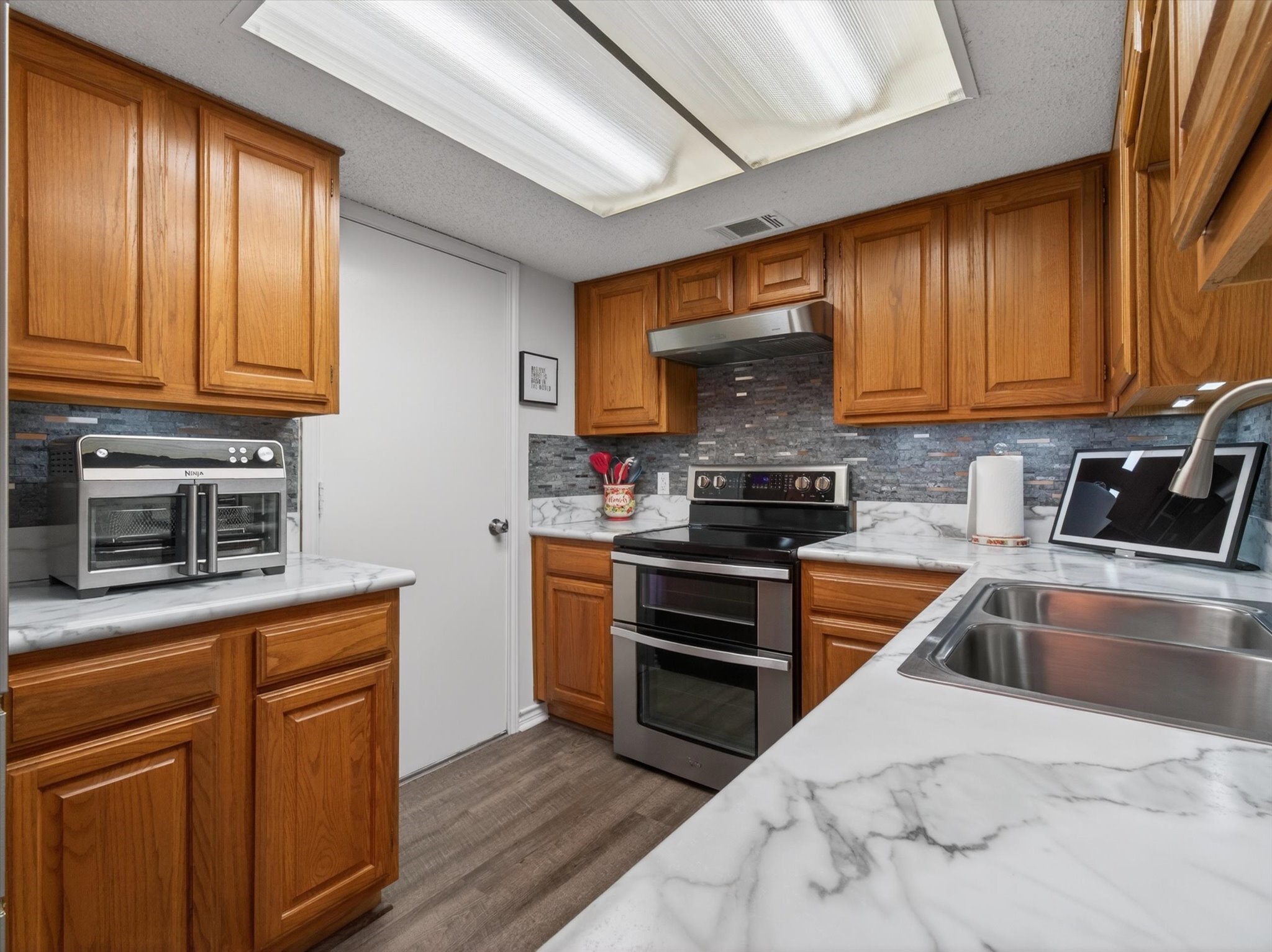 10923 Gable Circle Dallas TX 75229