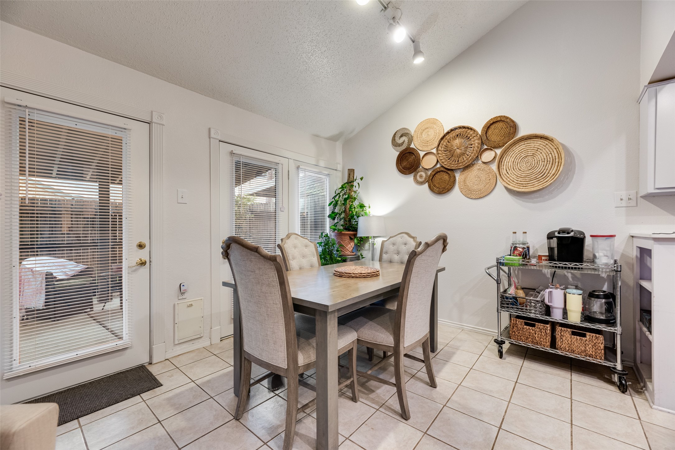 1801 Woodview Court Grand Prairie TX 75050